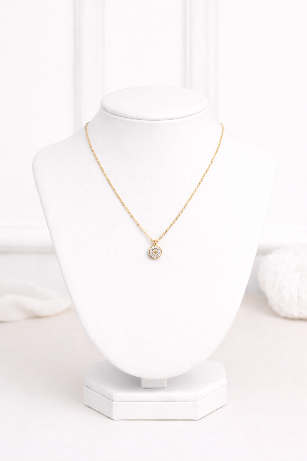 Collier SARA
